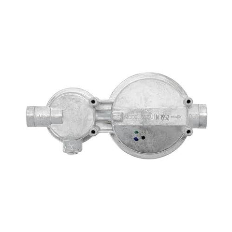 RV two-stage propane regulator for consistent gas flow