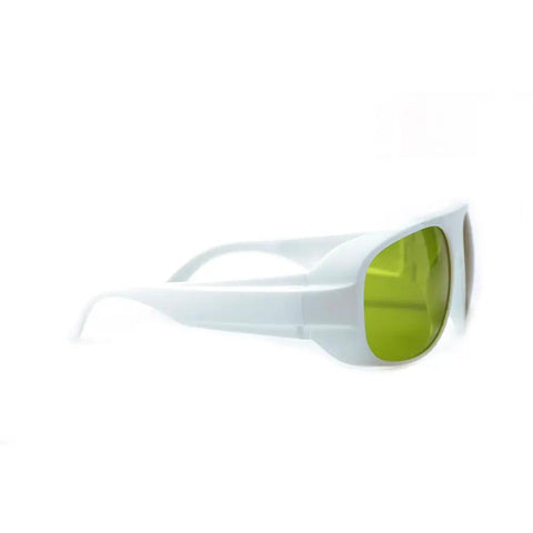 Pro Grade Infrared Laser Protective Eyewear Built Different For Pros With Crystal Clear View And Straight Up Reliable Blocking For Nd Yag Diode Systems And High Power Beams, white frame with green lenses, side view.