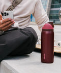 Keep drinks cold or hot all day with double wall insulation, a built in FreeSip straw, and a locking lid for leakproof travel bottle on a ledge