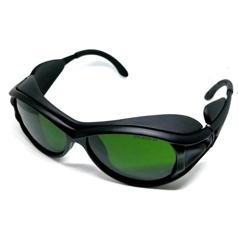 Pro Grade IPL Laser Safety Eyewear For Aesthetic Techs And Spa Pros OD Five Wide Specter Guard blocks 200-2000nm with green lenses.