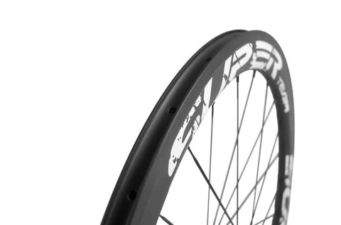 Ultralight 50mm Carbon Wheelset 700C Clincher UD Matte U Shape Crack White Finish for a Fast Smooth Ride With TopNotch Impact Absorption
