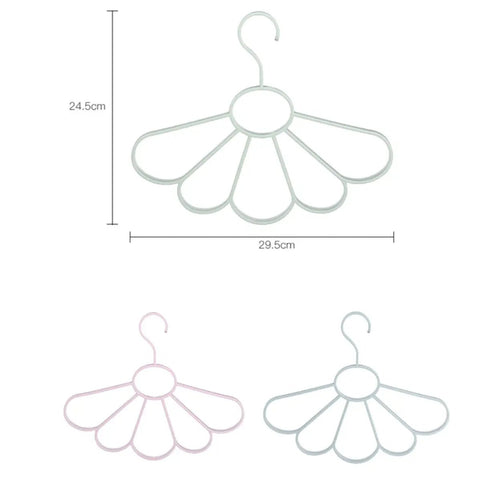 Fan Shaped Closet Rod Organizer For Ties Scarves And Hats Made From Sturdy Polypropylene, 24.5cm by 29.5cm, in light colors.