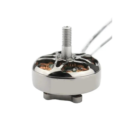 Close-up of Beefed Up 2807 Brushless Motor For FPV Drone Racing With 1300KV 1500KV And 1700KV Options For 4S 5S And 6S Batteries