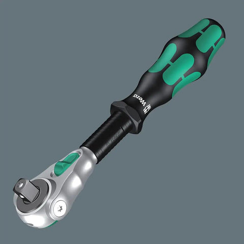 Zyklop 8000 C SB Ratchet Five In One Design With Fine Tooth Gear, swivel head, black and green ergonomic handle, on grey background