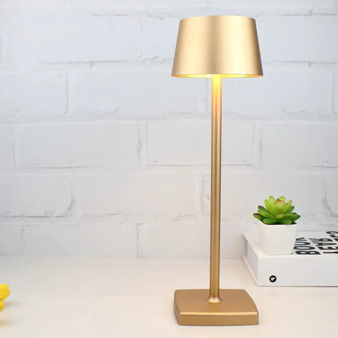 Cordless Table Lamps With 5200mAh Battery IP54 Waterproof Aluminum Alloy Touch Dimming Gold Lamp Indoors On White Background