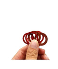 O Type Flat Washer Repair Kit With 600 Pieces Seal Gaskets For Industrial Tools Inner Diameters 5.5mm To 24mm Outer Diameters 10mm To 32mm Thickness 0.8mm Tough Seal Washers For Quick Tool Repairs, red flat seal washers held by hand