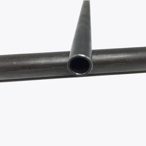 Close-up of 25mm Round Low Carbon Steel Pipe for Welding and Hydraulic Systems Seamless Workhorse Tubing with Phosphated Black Finish