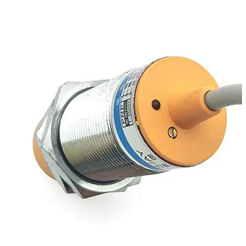 1-25mm Detection Range Proximity Sensor Switch M30 Capacitance Type PNP NC for heavy duty industrial automation DC 6-36V 300mA
