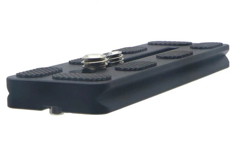 Side view of 100mm Arca-Swiss Quick Release Plate For Tripod Ball Heads With 1/4 Inch And 3/8 Inch Mounts Lightweight Aviation Aluminum CNC