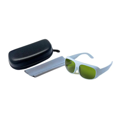 Top Tier Infrared Laser Protective Glasses With Nd:Yag Optical Density Eight Plus Clear Lens Built To Handle Heavy Duty Shop And Industrial Tech Load Reliable Gear with black case.