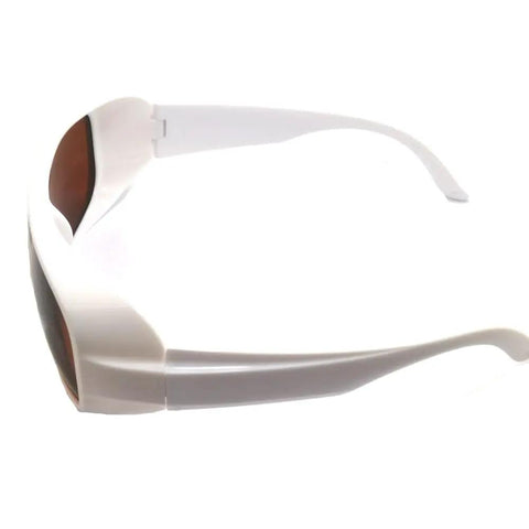 Multi Wave Heavy Duty Infrared Laser Protective Glasses Rock Solid Safety Eyewear Designed For 532nm 808nm 1064nm Systems side view with clear lens.