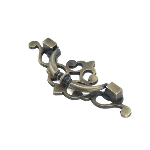 European Antique Cabinet Pulls And Drawer Handles With Brass Finish For Retro Furniture Hardware On Cabinets And Doors