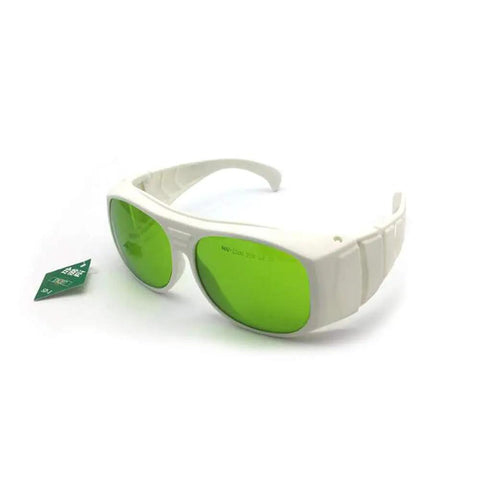 Top Notch Nd Yag Laser Safety Glasses 1064Nm Optic Eyewear With Od Four Plus Shielding For Industrial Machining And Cutting Jobs Kick Ass Gear Built Heavy Duty For Real World Shop Use Daily, white frames, green lenses.
