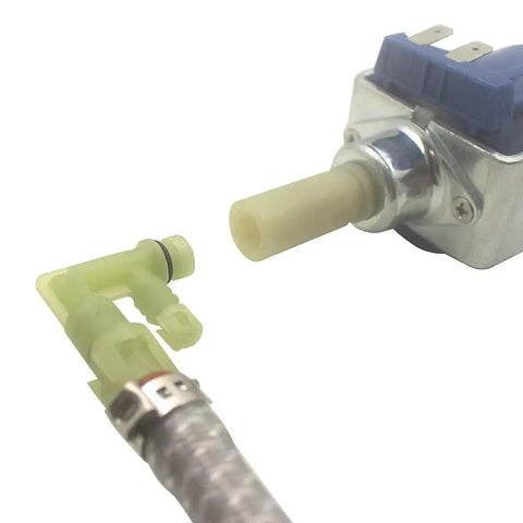 Eight Centimeter Water Pump Hose With High Pressure One Eighth Inch Male Fittings, showing PET hose and fittings detail