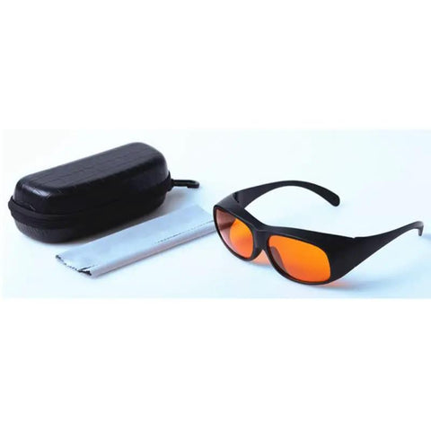 Heavy Hitter Laser Safety Glasses With OD5 Filter Blocking Violet Blue Green Lasers in black case and cleaning cloth.