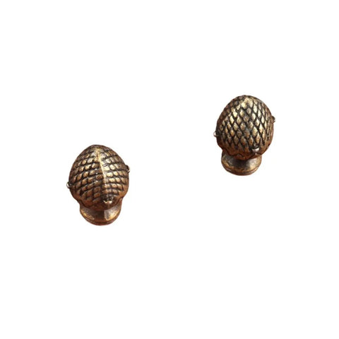 Stylish 2 Piece Kit Of Strawberry Knob Handles In Antique Bronze Finish For Kitchen Cupboards And Vintage Furniture With Screws Included