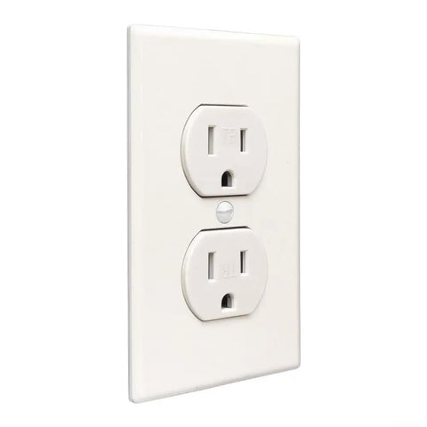 Gotta Have Slick And Smooth Nema 5 To 15R Dual Receptacle Outlet 15A 125V standard wall socket with white finish.
