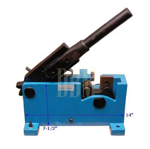 Side view of Beefy Heavy Duty 28mm Hand Shear for flat and square steel with removable 59-inch handle