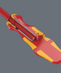 Kraftform Kompakt VDE Insulated Blade Set With Interchangeable 60i 62i 68i 18i Blades For Slotted Phillips Square Cabinet And Anti Roll Grippy 154 mm Multi Component Handle Kit showing close-up of blade and handle connection.