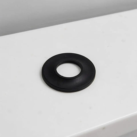 10pcs Black Rubber Bathtub Drain Gaskets, Pop-up Sealing Washer Set, black rubber plug washer on a white surface.