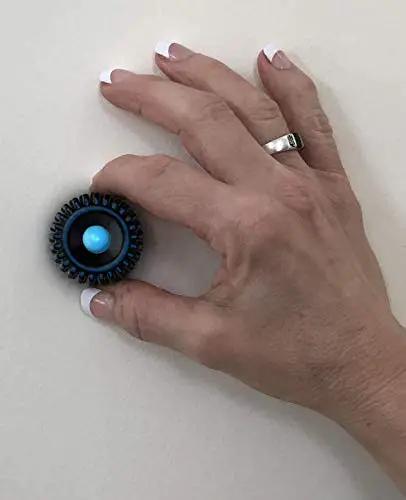 Rock Solid Moving Magnet Stud Finder With Three Quarter Inch Floating Magnet For Locking Wood Metal Studs Behind Drywall Plaster Tile Zero Guesswork Straight Shooter Game Changer For DIY Renovations