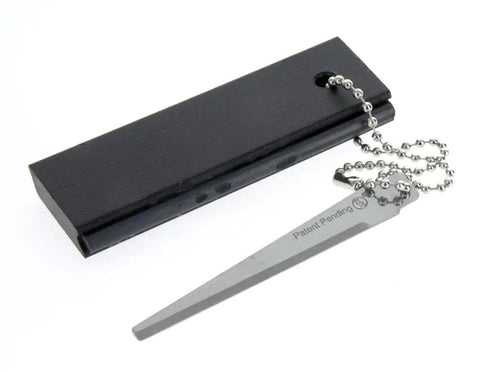 Waterproof Magnesium Firestarter Kit 2 In 1 With Flint Serrated Striker And Detachable Chain