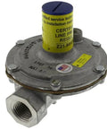 Gas pressure regulator with yellow adjustable cap, metal body, 2 psi, 250,000 BTU/h, side inlet