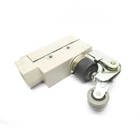 General Purpose Enclosed Switch With High Breaking Capacity And Durable Sealed Roller Arm Lever, Side Mount, 15A IP65, SPDT AC Limit Switch