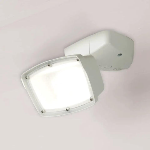Single Head Outdoor Integrated LED Flood Light with Selectable Color Temperature from 3000K Soft to 5000K Daylight, 5800 Lumens