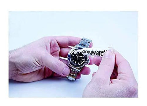 Applying Watch Polish 5ml Tube Cleaning Fluid For Plastic Crystal And Acrylic Removes Scratches For Mirror Finish With A Slick Shine Every Time