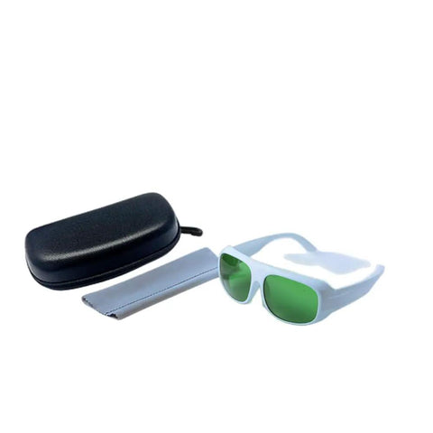 Badass Red Laser Safety Glasses Protecting Against 650Nm 808Nm And 980Nm Diode Lasers With Hella Strong Od2 Plus And Od5 Plus Filters in a case.