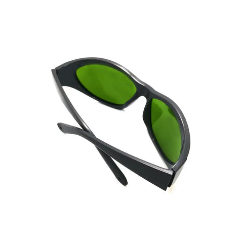 Killer Infrared Nd Yag Laser Safety Glasses For 900 To 1100 Nm With Od Eight Plus Filter And Crystal Clear Lens Rated Dead Serious For Hard Core Workshops Pro Labs Demanding Tight Eye Shield Coverage Today On The Job, featuring green lenses.