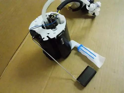 New Genuine Engine Fuel Pump For Land Rover LR2 Range Rover Sport Direct Fit Replacement LR038599 Heavy Duty Electric Inline Unit top view