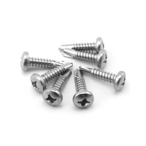 Heavy Duty 100 Pack 8 X Half Inch 410 Stainless Steel Pan Head Self Tapping Screws With Phillips Drive on a white background.