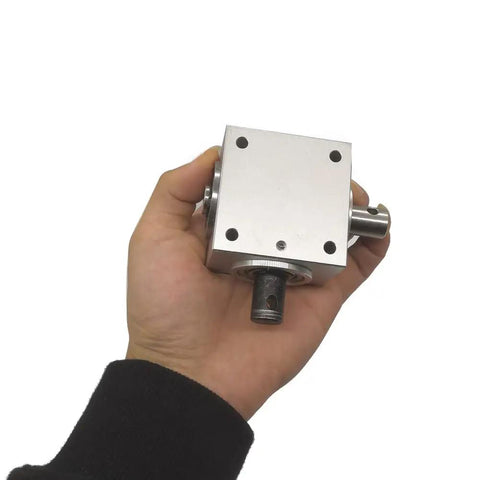 One To One Right Angle Bevel Gearbox One Point Five Module Twenty Teeth Ninety Degree Drive For DIY Projects With Fifteen Millimeter Shaft