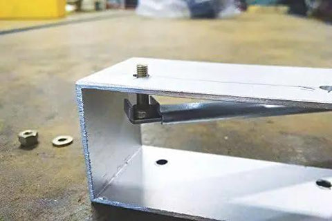 Versatile Clamp Extension Wrench For Tight Spaces And Quick Nut And Bolt Grips That Holds Nuts From Turning, metal structure view