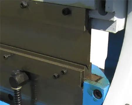 Close-up of 52 Inch 16 Gauge Sheet Metal Shear Finger Pan Box Brake And Slip Roll Roller 3 In 1 Heavy Duty Fabrication Machine