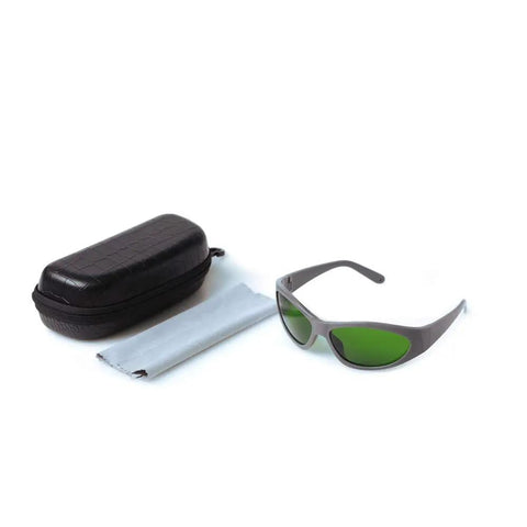 Heavy Duty Laser Safety Glasses No Bs Protection For Nd Yag 980Nm 1064Nm 1320Nm Operators With Od4 Plus Rating, gray frame with green lenses in protective case.