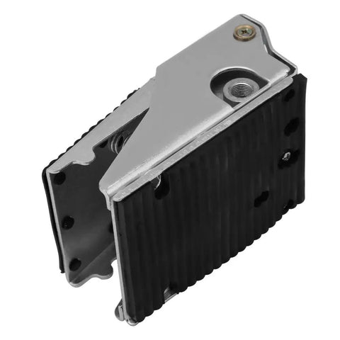 High Performance Pneumatic Foot Pedal Valve 3 Way 2 Position Air Control Valve with G1/4 thread showing industrial metal construction.