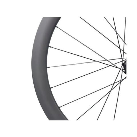 Close-up of Carbon Disc Brake Wheelset with 50mm Deep Rim for 700c Road Bikes Tubeless Ready Clincher Beast Mode Aero MT075 Hub