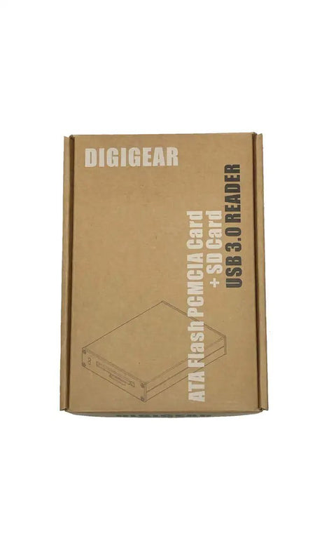 Box of DIGIGEAR ATA Flash PCMCIA To USB 3.0 Card Reader For SD SDHC SDXC Cards, Industrial Grade USB 3.0 Reader
