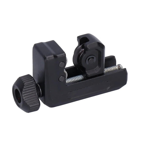 Black pipe cutter for copper aluminum PPR thin-walled tubes 4 to 28mm with bearing knob adjustment manual cutting tool.