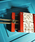 Adjustable Workhorse Welding Fixture For PCB Circuit Boards Aluminum Alloy Clamp Red Clamp Maintenance Auxiliary Jig With Wide 150mm Maximum Clamping Width Durable Clamping Device For Precise Welding And Board Handling