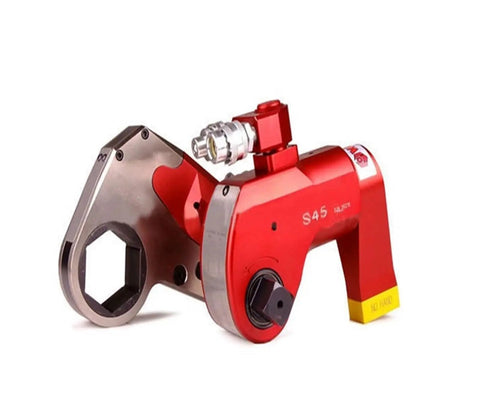 Professional Hydraulic Torque Wrench 36992 Nm 700 Bar 2-1/2 Inch Square Drive Lightweight Aluminum Build with swivel coupler.