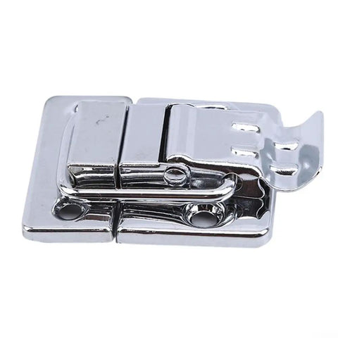 Lever Latch Set For Chest Boxes And Suitcases, Chrome Plated Silver Finish Draw Latch Catch, close-up view