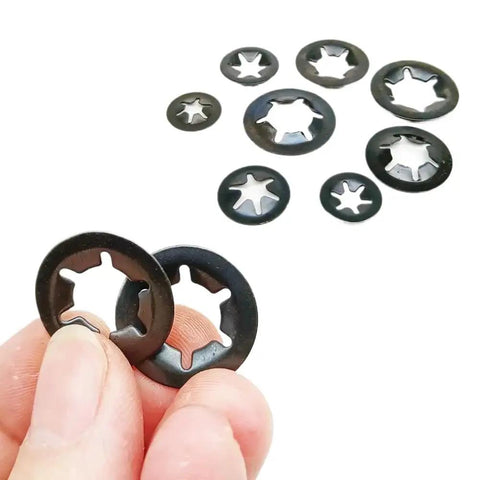 65Mn Steel External Circlips Kit With Self Locking Retaining Clips For Shafts And Snap Ring Washers Push On Sizes From M2.5 To M10 350 Pieces Per Box Assortment, black circlips shown in hand