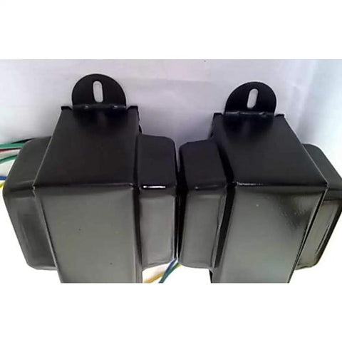 Two black lacquer shielded single ended output audio transformers for tube amp 5K primary 5W secondary 0 4 8 Ohm 19x26mm core 70mm mounting