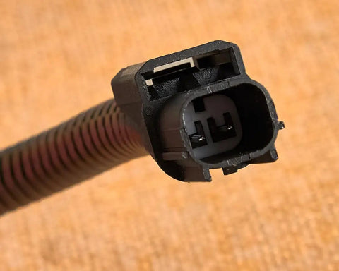Connector view of Solid VCM Bypass Harness And Resistor Plug Set For 3.5L V6 Engine, designed for Honda Accord Pilot Odyssey.
