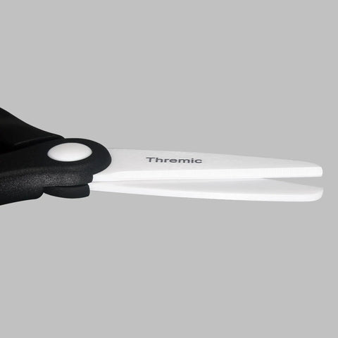 Hella Sharp 8.27 Inch Zirconia Ceramic Kitchen Scissors With Insulated Rustproof Blades and Non Magnetic Handle, detail view of blades.