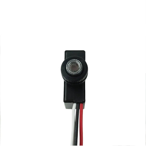 Close-up of 2 Pack Outdoor Dusk To Dawn Photoelectric Switches For 120V AC Lighting With Automatic Illumination Detection sensor